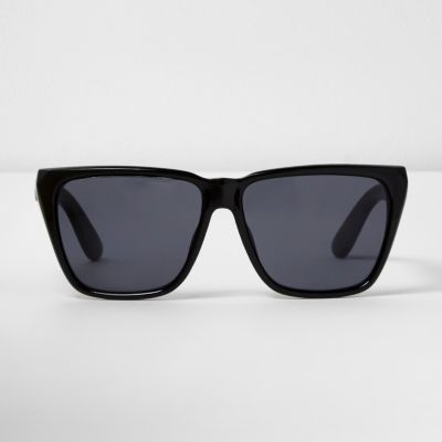 Black angular sunglasses